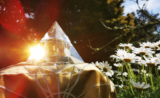 i-Xing Energy of Light Crystal Pyramid Overview